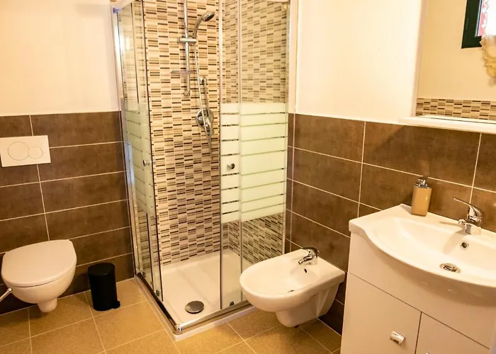 Le Rose Di Santina ממויאדה