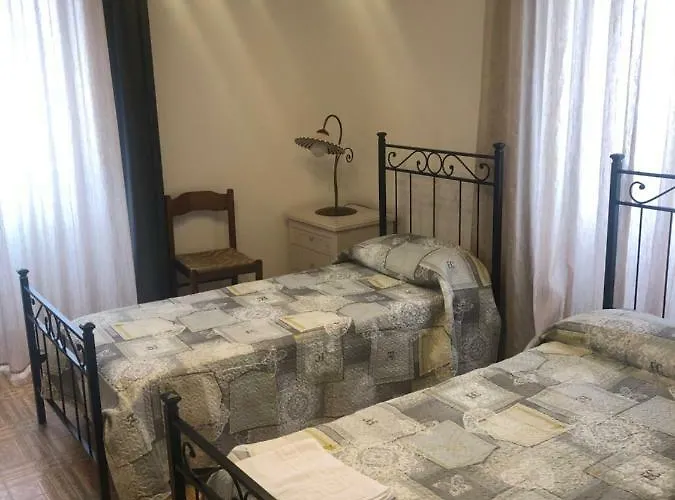 בית הארחה Le Rose Di Santina