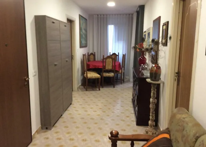 Le Rose Di Santina * ממויאדה